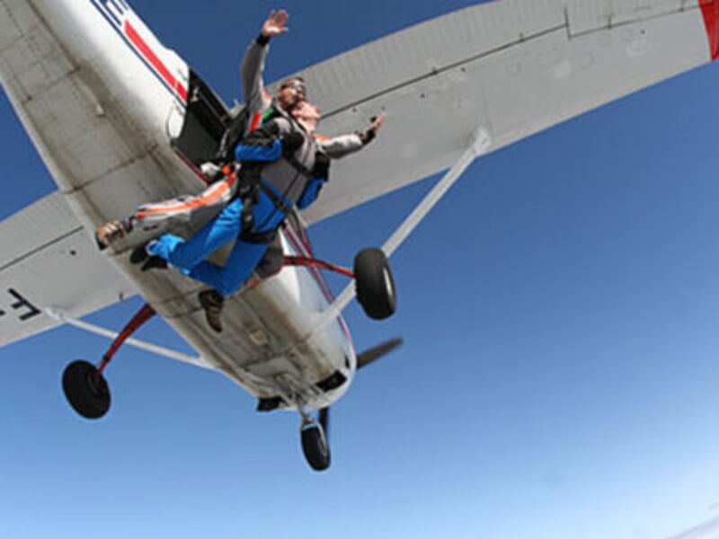 saut en parachute d'avion